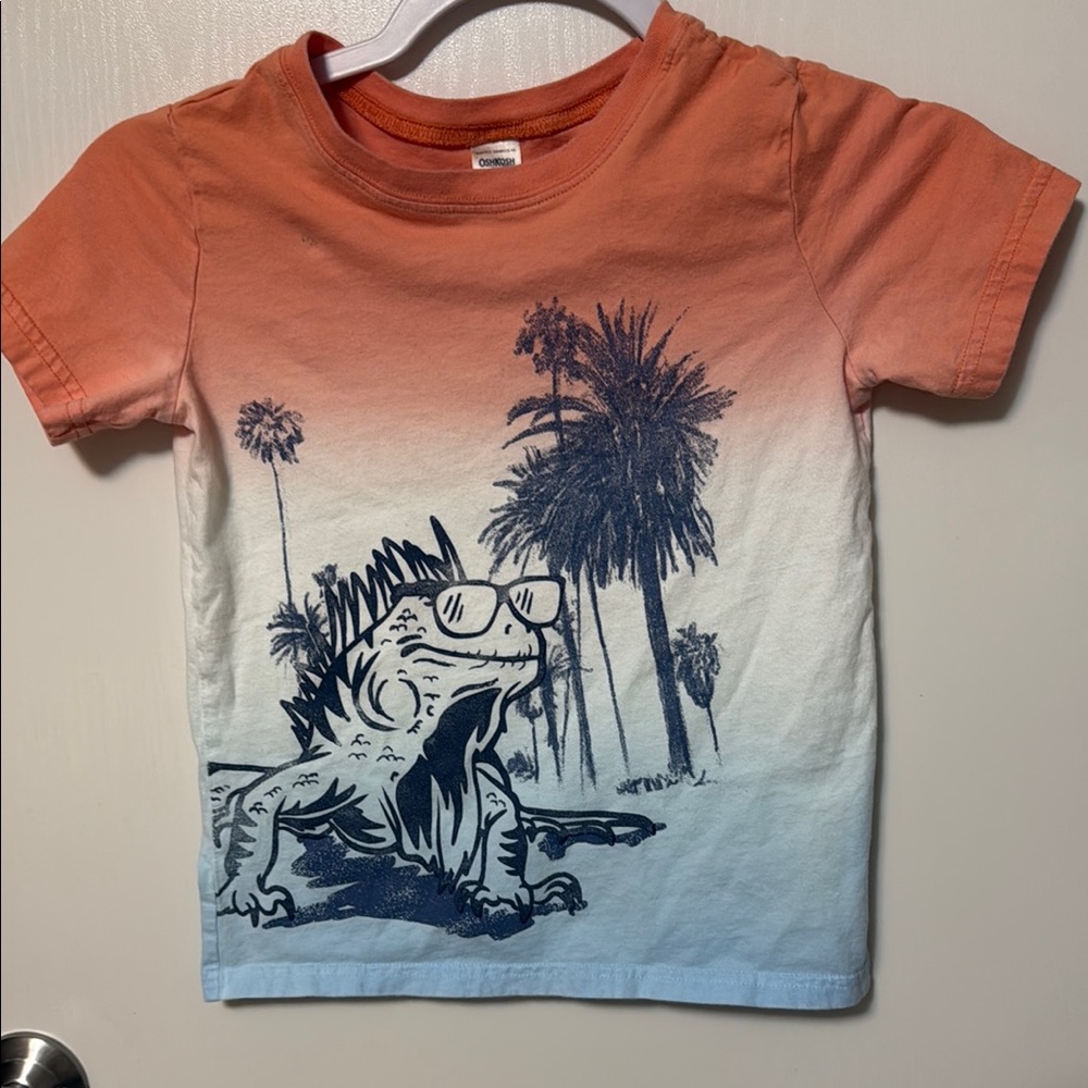 OshKosh B’gosh Kids Gradient Orange and Blue Iguana T-Shirt Size 7/7A